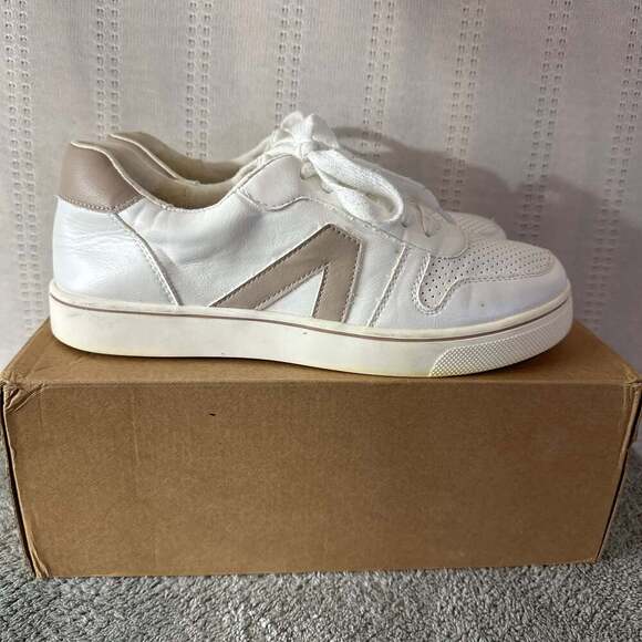 MIA Shoes - MIA Woman’s Sneakers 7.5